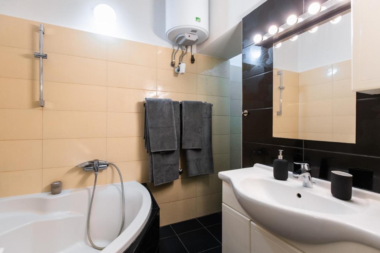Erika'S Downtown Home Budapest Ngoại thất bức ảnh